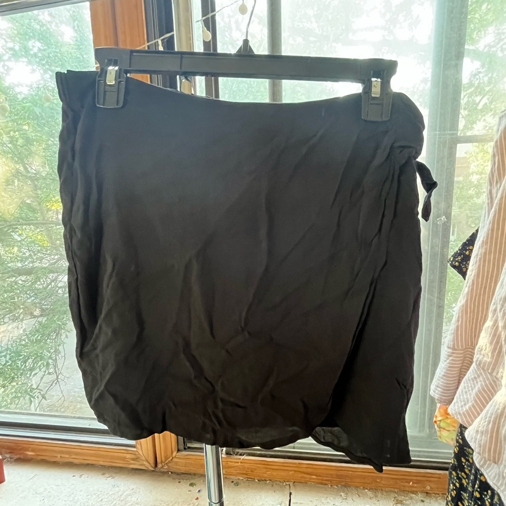 Black side-tie wrap mini skirt